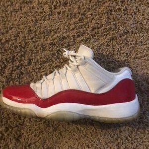 Jordan 11 2016 cherry